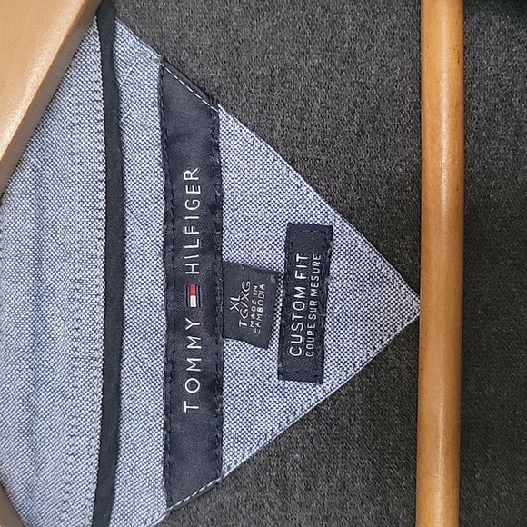 Tommy Hilfiger Men's Polo Shirt - Picture 4 of 5